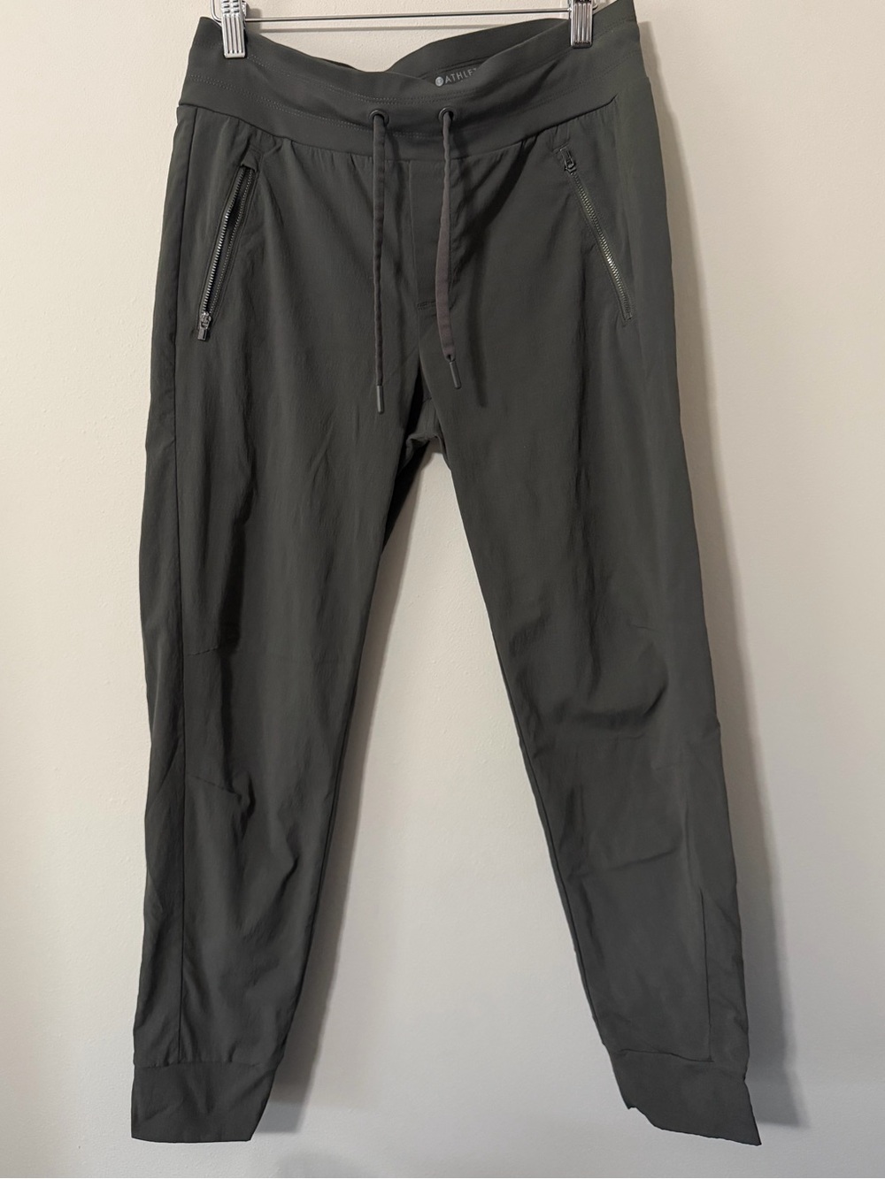 Athleta Trekkie North Jogger Pants Olive Green Grey Women’s Size 8